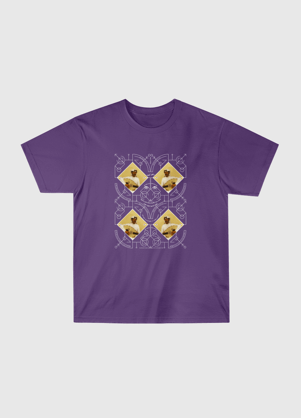 نادي مطرب الأغاني الحزينة Classic T-Shirt