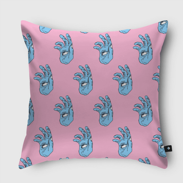 عين الحسود و وردي الورود Throw Pillow
