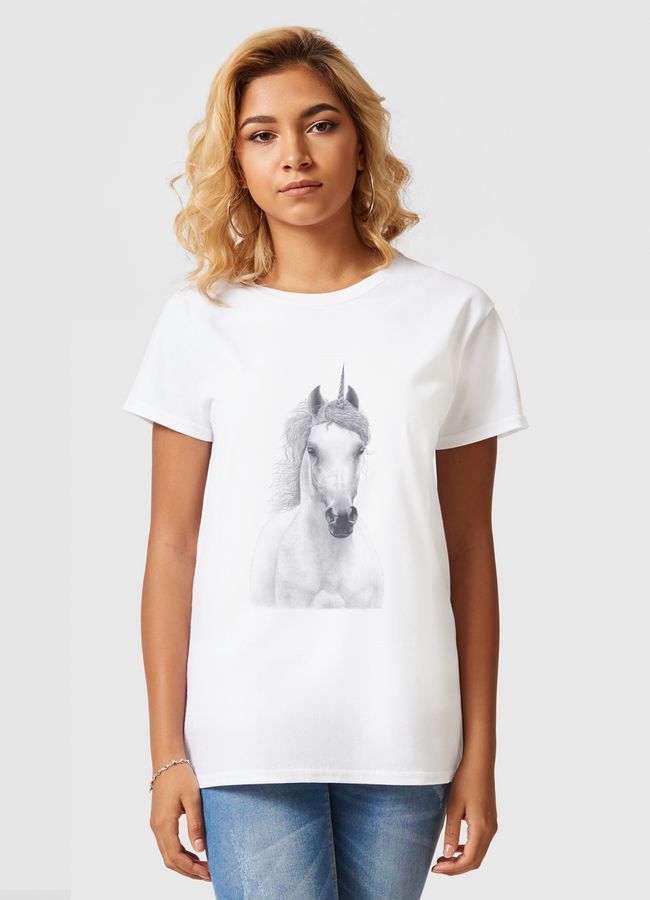 White unicorn - Women Basic T-Shirt