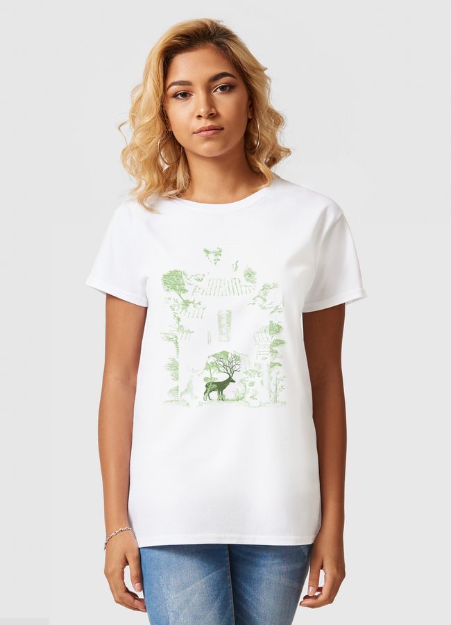 Chinese temple gate - Women Basic T-Shirt