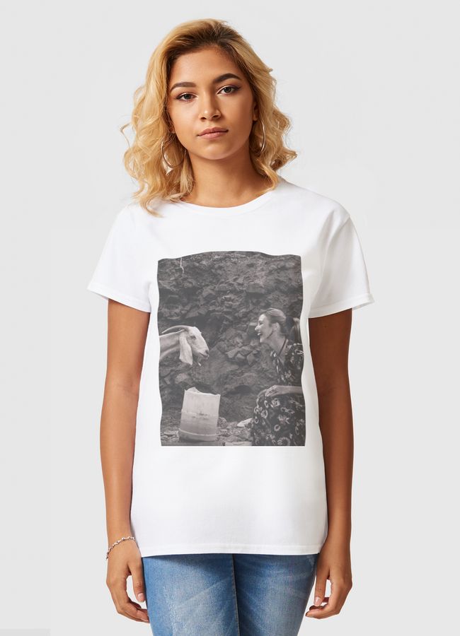 Haz Phoebe Buffay - Women Basic T-Shirt