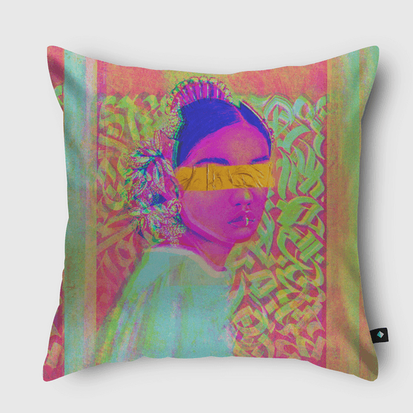 هي  Throw Pillow