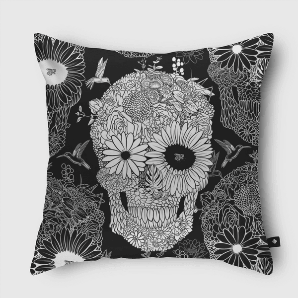 White flower skull Throw Pillow