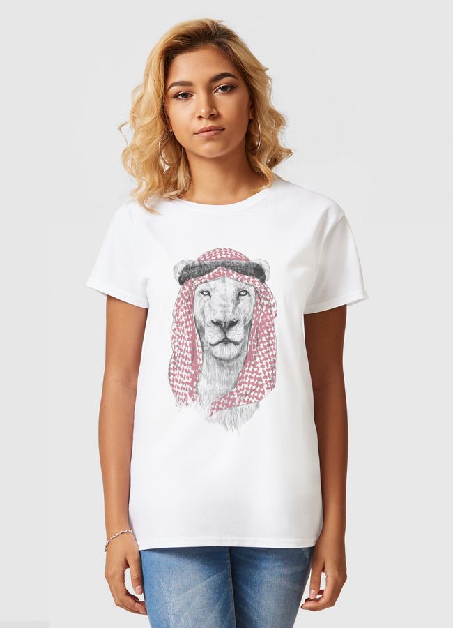 Dubai style - Women Basic T-Shirt