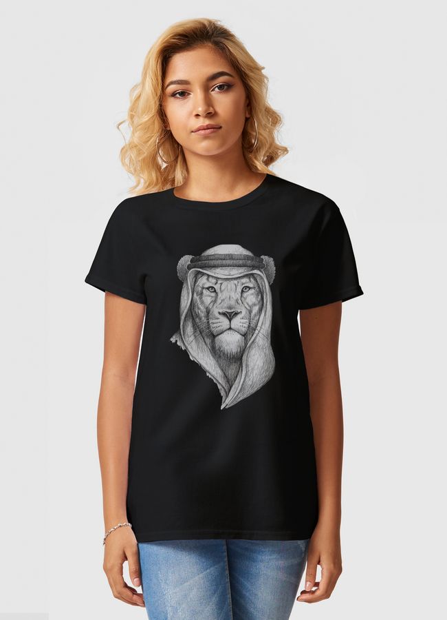 Saudi lion - Women Basic T-Shirt