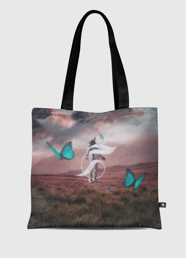 حُر طليق Tote Bag