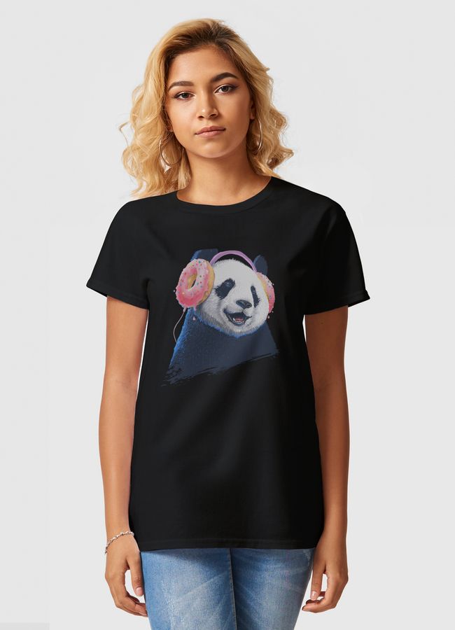 Panda in headphones - Women Basic T-Shirt